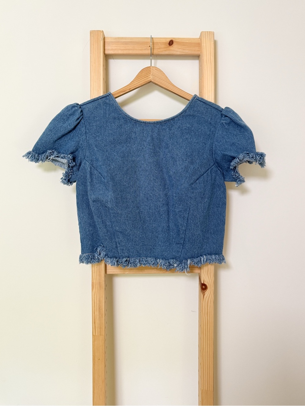 Samantha Pleet Denim Fray Top Size 0 XS Puff Sleeve Crop Top